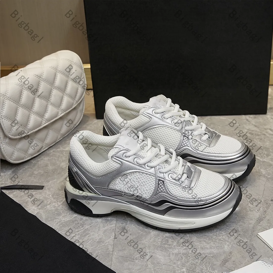 Designer Shoes Fabric Sneaker Women Trainer Reflective Men Shoe Lace Up  Leather Mesh Sneakers Luxury Gold Silver Low Top Quilted Increasing  Laminated Trainers From Bigbagl, $60.8